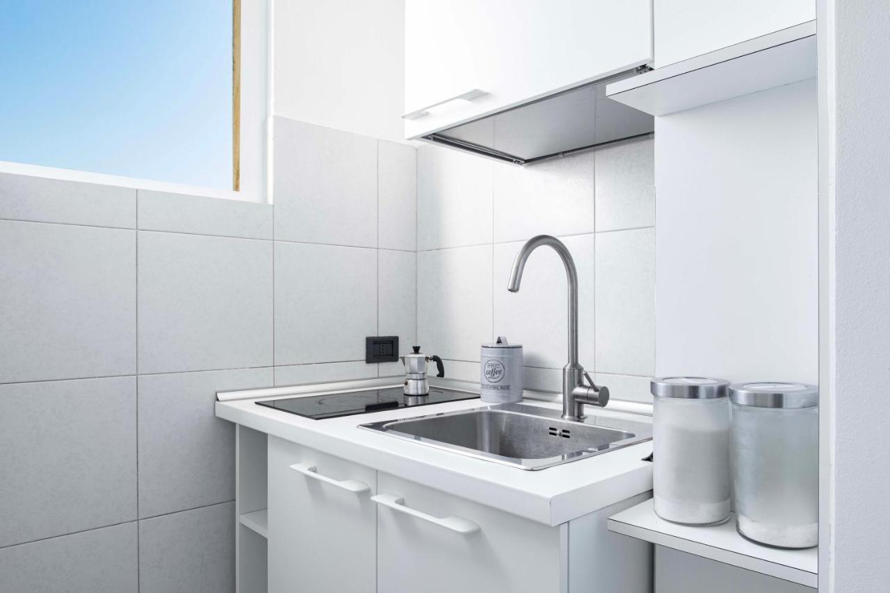 Luvi - Alzaia Naviglio Pavese Apartman Milánó Kültér fotó